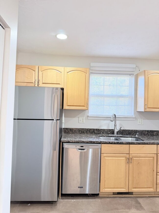 Building Photo - West Asheville 3 Bed, 2 Bath Home For Rent