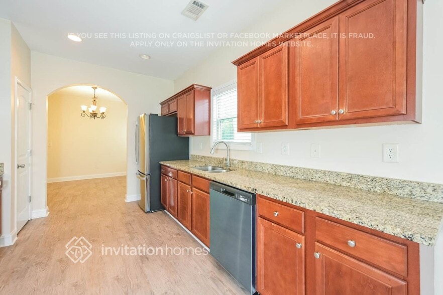 Building Photo - 421 Sweet Ashley Way