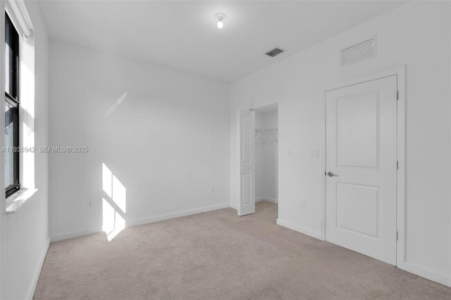 Building Photo - 24563 SW 117th Ct