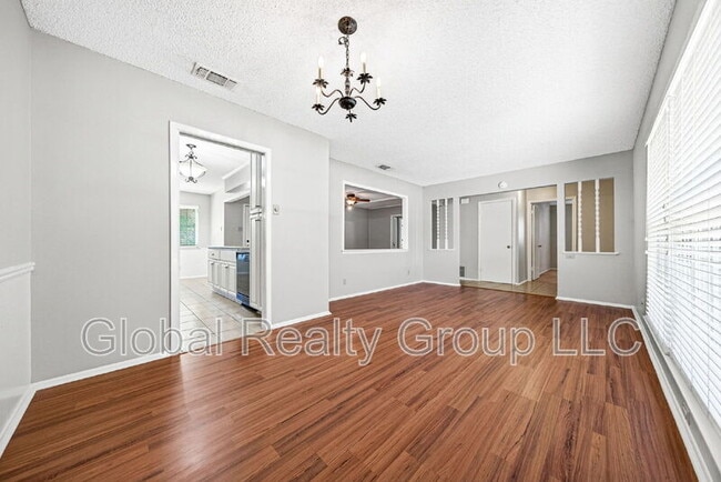 Building Photo - 412 Cordoba Dr