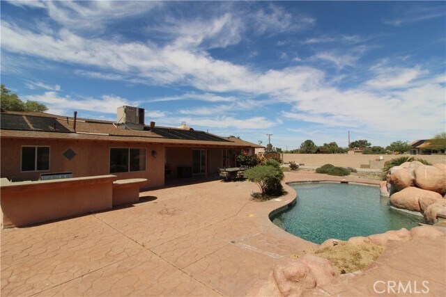 Building Photo - 57801 San Tropeze Dr