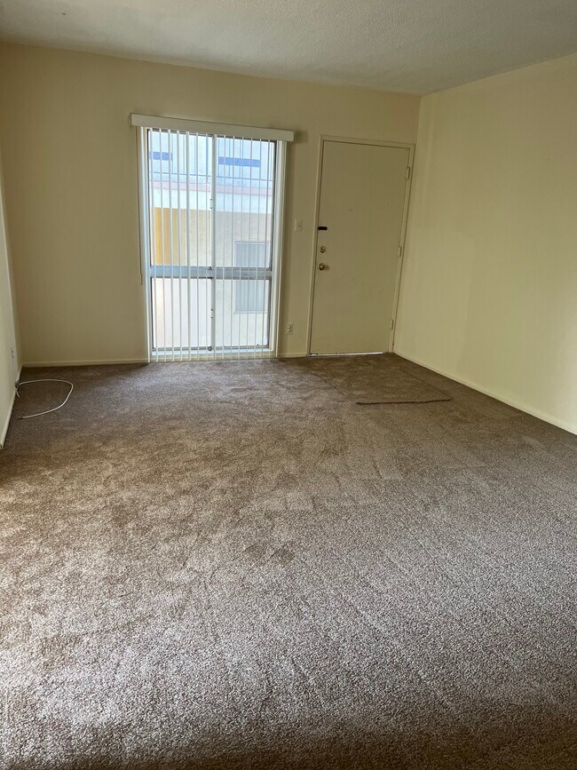 Living Room - 7221 S La Cienega Blvd