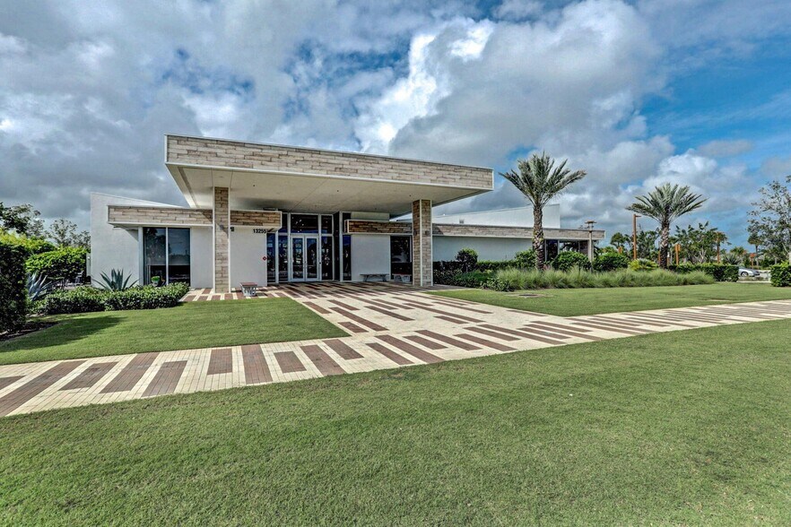 Building Photo - 13390 Alton Rd