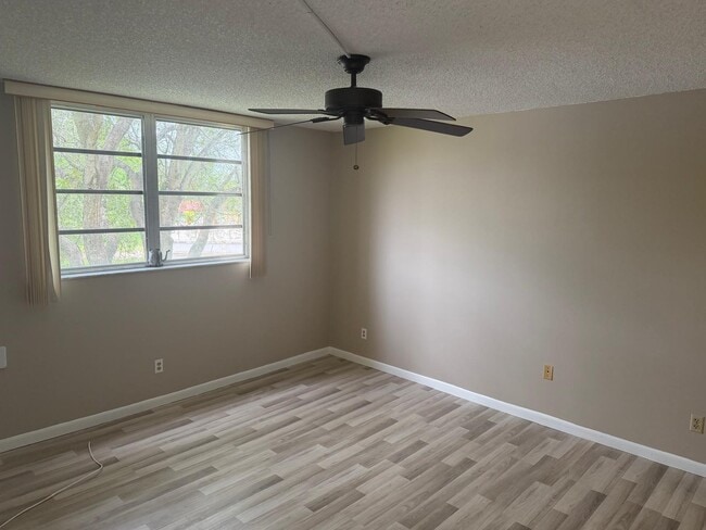 Building Photo - 5750 NW 64th Ave