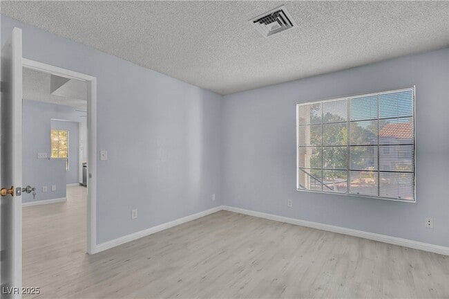 Building Photo - 4730 Nara Vista Way