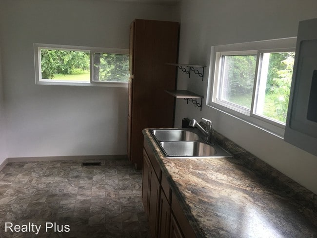 Building Photo - 129 Old Mill Ave