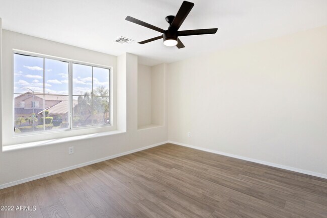 Building Photo - 5976 W Audrey Ln