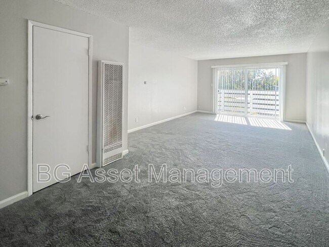 Building Photo - 108 Avian Dr