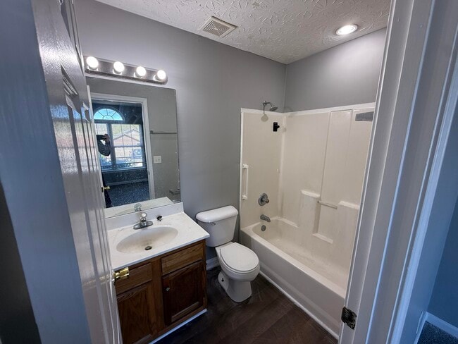 Building Photo - 3361 Tyler Ct