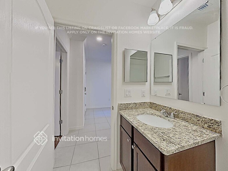 Building Photo - 4415 Reisswood Lp