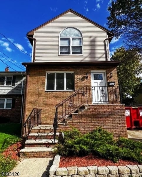 Building Photo - 1029 Chandler Ave