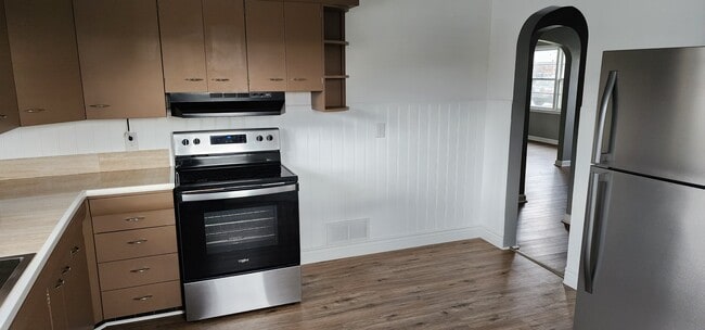 Building Photo - 925 Calvert St