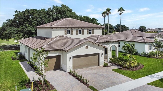 Building Photo - 2209 SE 30th St