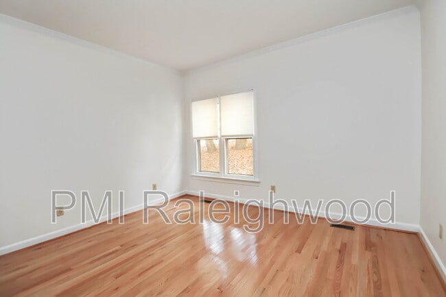 Building Photo - 311 Dansk Ct