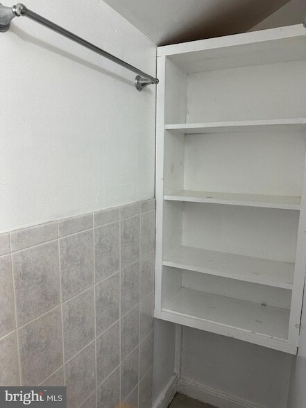 Building Photo - 2 Titus Ave