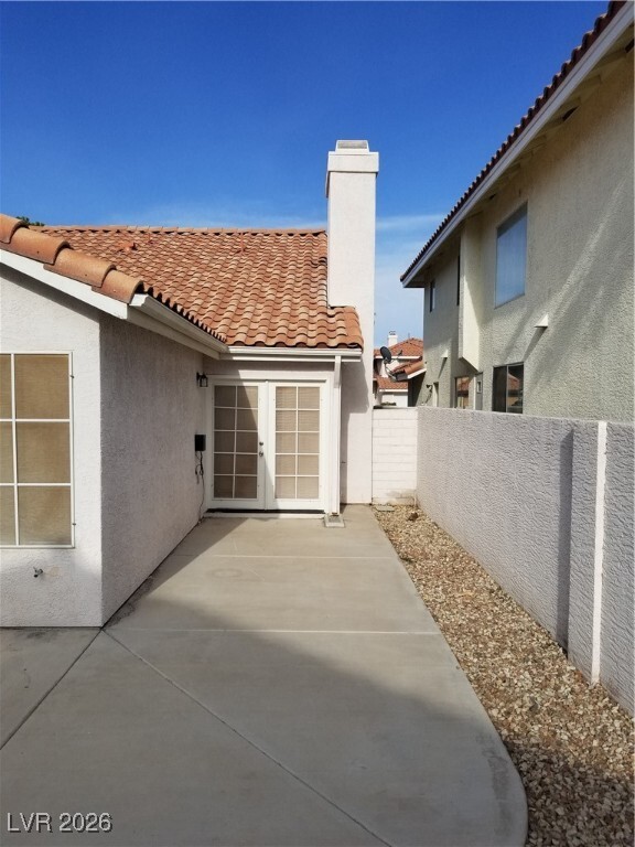 Building Photo - 305 Windmere St