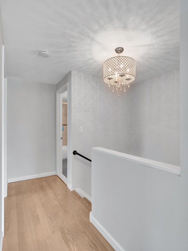 Building Photo - 41705 Broquet Dr