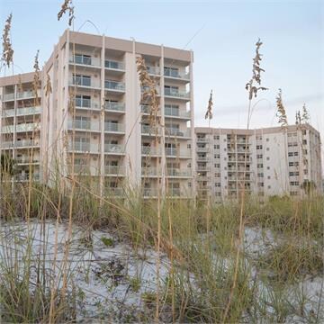Building Photo - 1600 Via De Luna Dr