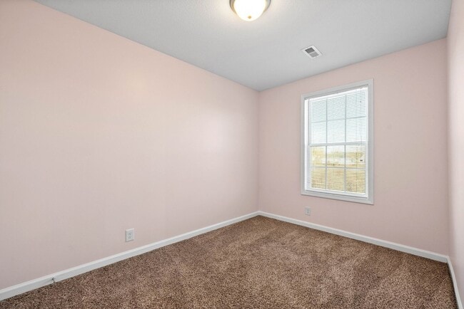 Building Photo - 112 Bob White Trail