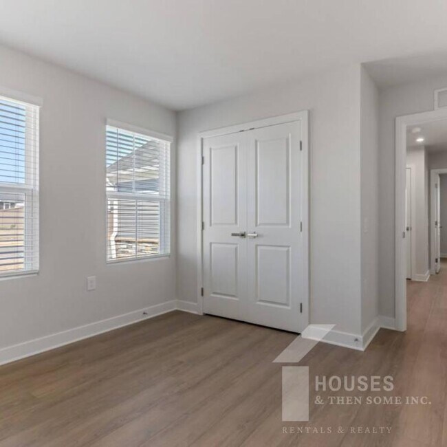 Building Photo - 1130 Bulrush Dr