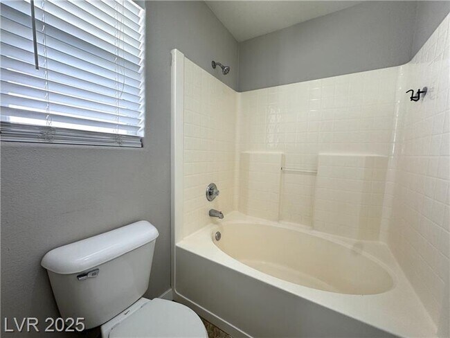 Building Photo - 3231 Ocean Spray Ct
