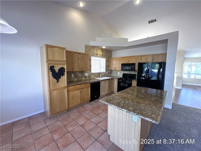 Building Photo - 6052 Annmillie Ave