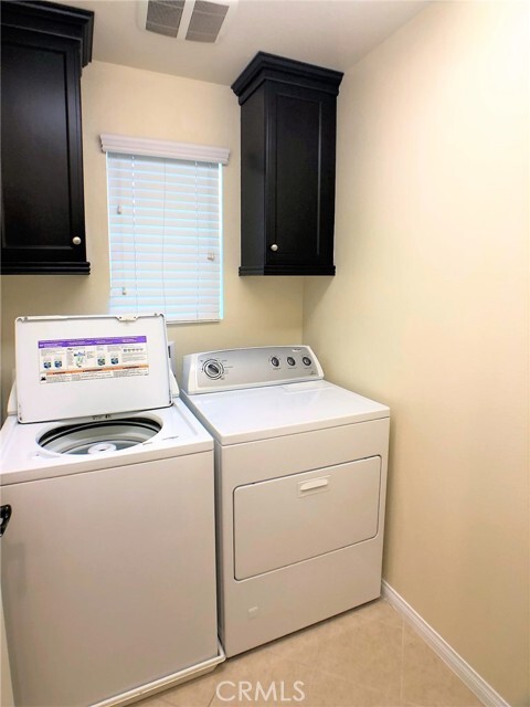 Building Photo - 2459 Bruin Pl