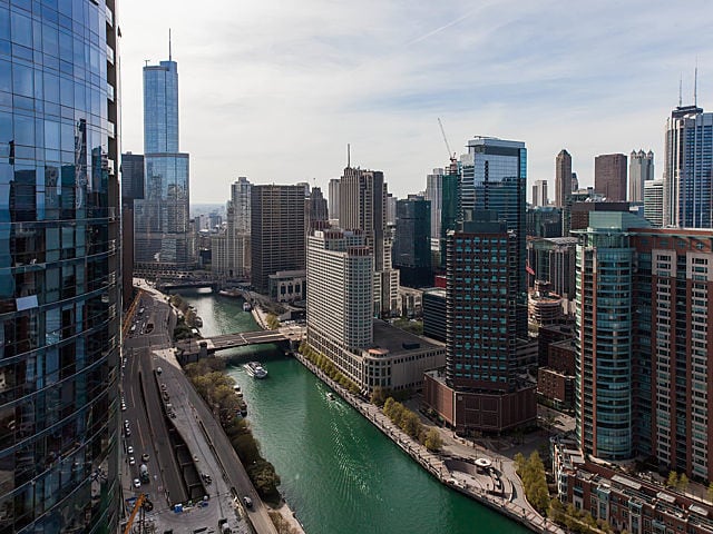 Building Photo - 450 E Waterside Dr