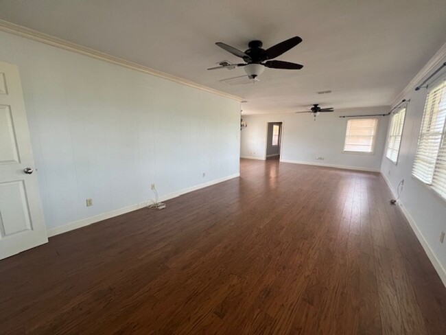 Building Photo - 7719 US-277
