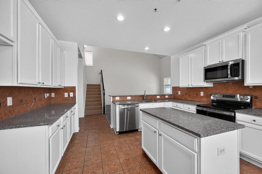 Building Photo - 1009 Youkum Ct