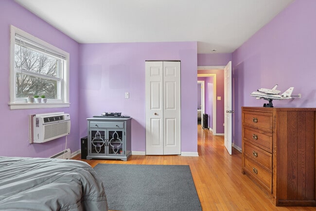 Building Photo - 2147 Ridge Ave