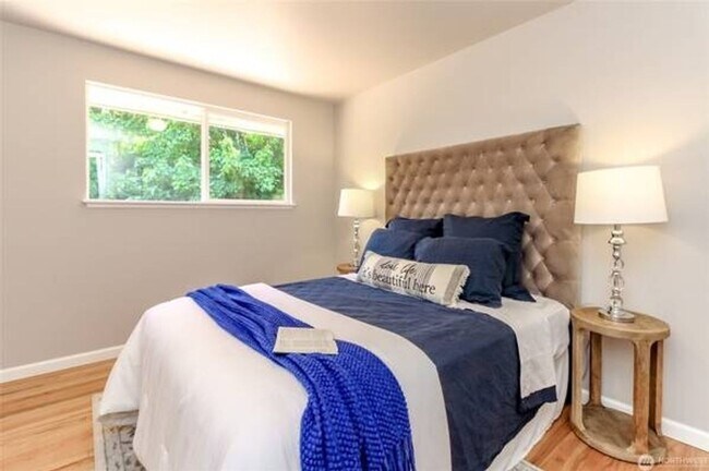 Building Photo - Spacious 3BR House in Federal Way