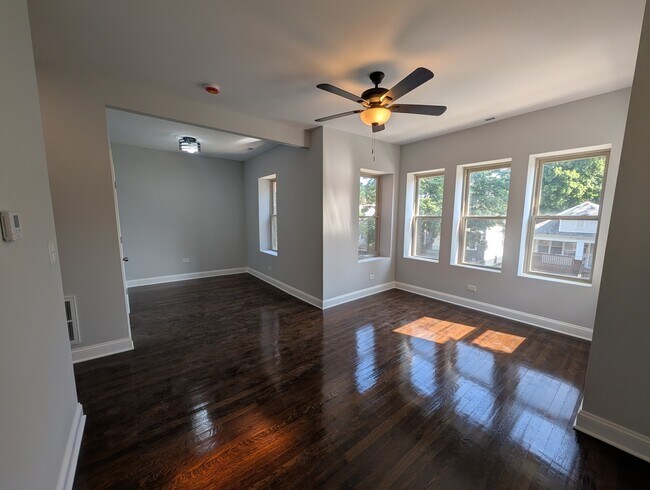 Building Photo - 148 W 117th St