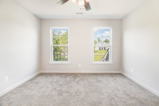 Building Photo - Now Available for Lease – Executive Home i...