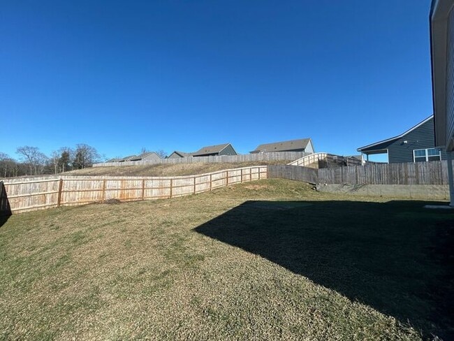 Building Photo - 1033 Echo Rdg Rd