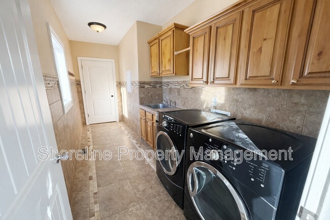 Building Photo - 18165 N Midland Blvd