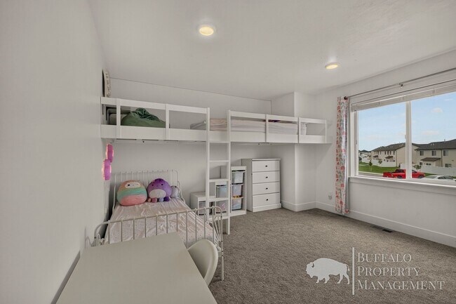 Building Photo - 1160 E Jaylee Dr