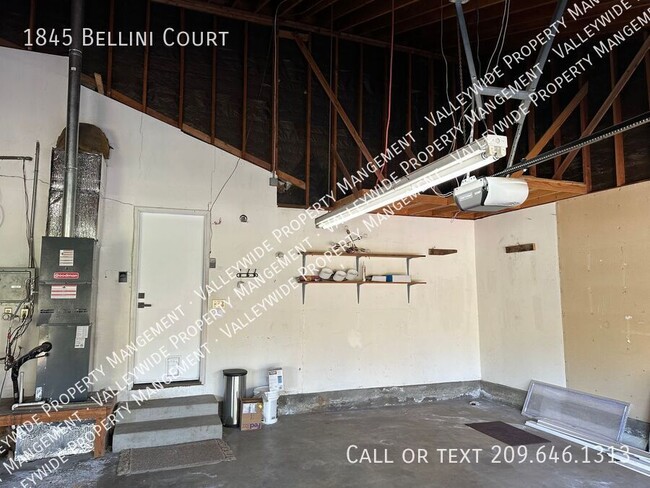 Building Photo - 1845 Bellini Ct