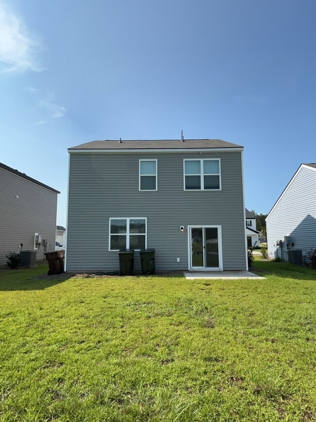Building Photo - 306 Salvia St