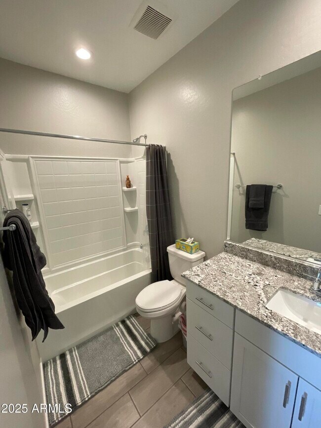 Building Photo - 4073 E Amoroso Dr