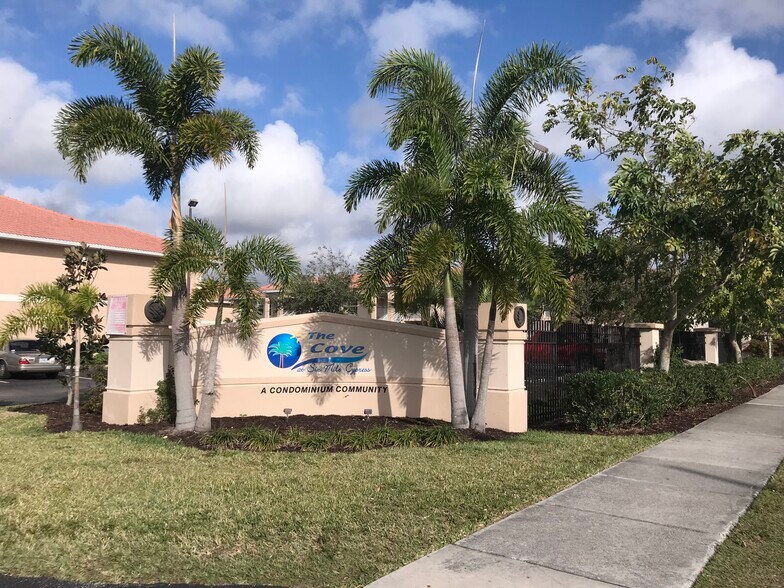 Building Photo - 8423 Bernwood Cove Loop