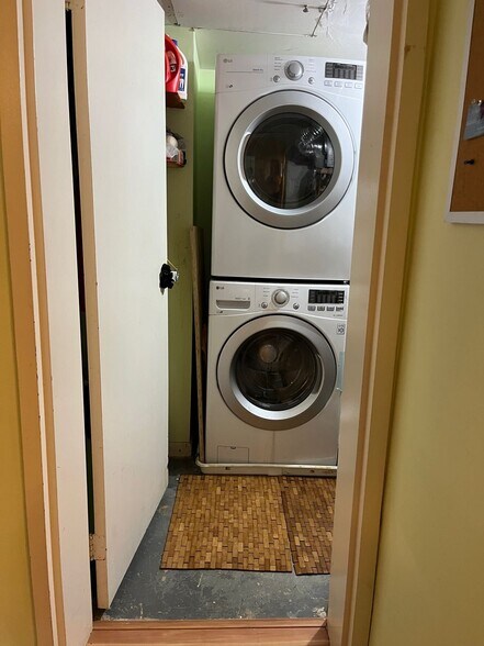 Building Photo - 4520 Conwell Dr