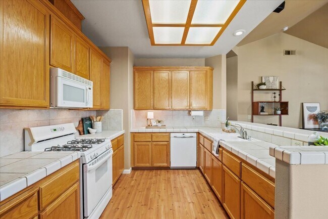 Building Photo - 2520 Duffy Dr