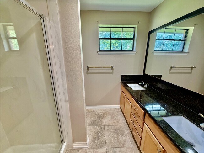 Building Photo - 5838 Ludington Dr