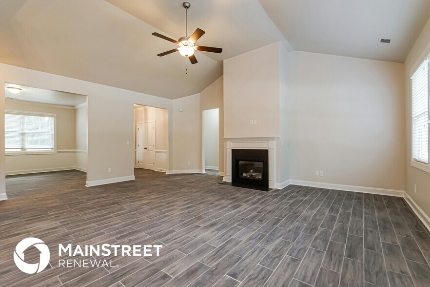 Building Photo - 118 Grey Hawk Dr