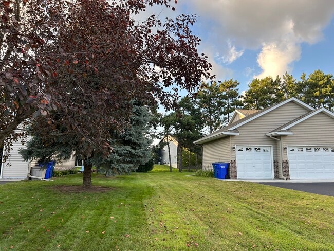 Building Photo - 345 Blue Spruce Ln