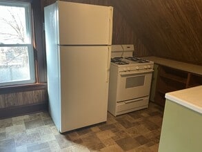 Building Photo - 1805 S 77th St