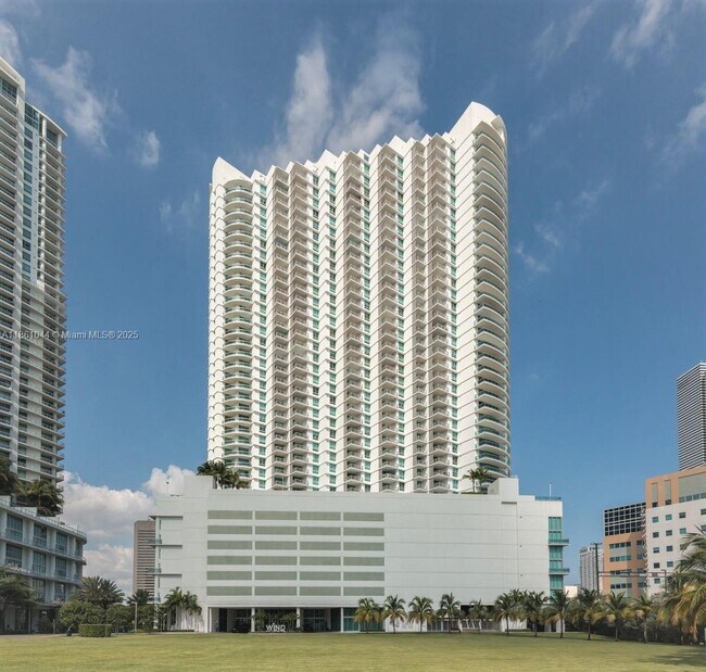 Building Photo - 350 S Miami Ave