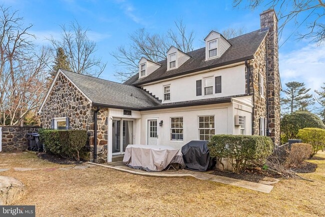 Building Photo - 4407 Whittier Rd