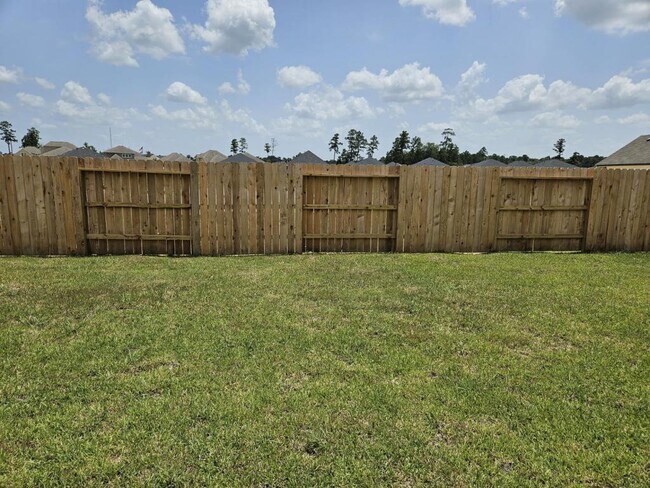 Building Photo - 10710 Ellerston Rd